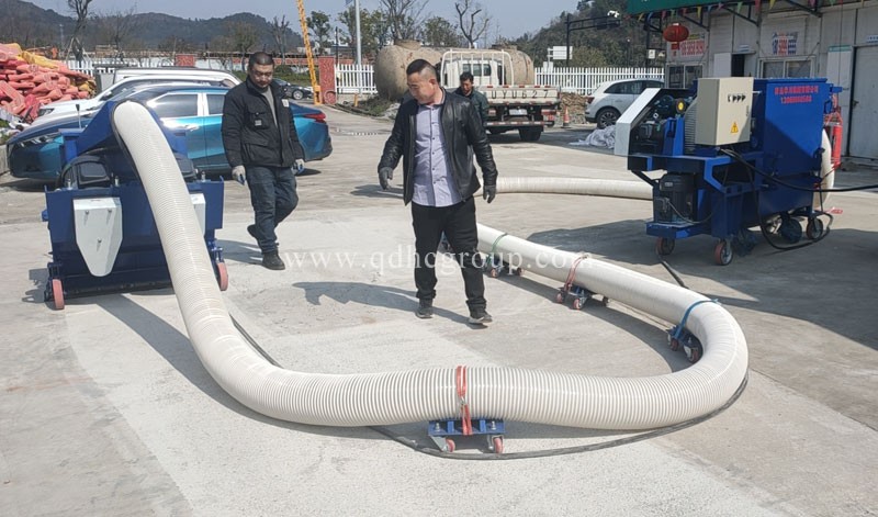 移動拋丸機施工現(xiàn)場